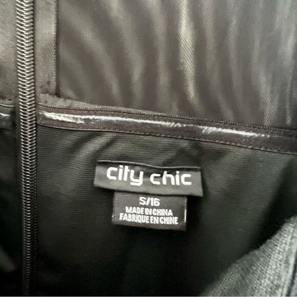 NWT City Chic Plus Size Sexy Bustier Ruched Long Sleeve in Black - Picture 6 of 7